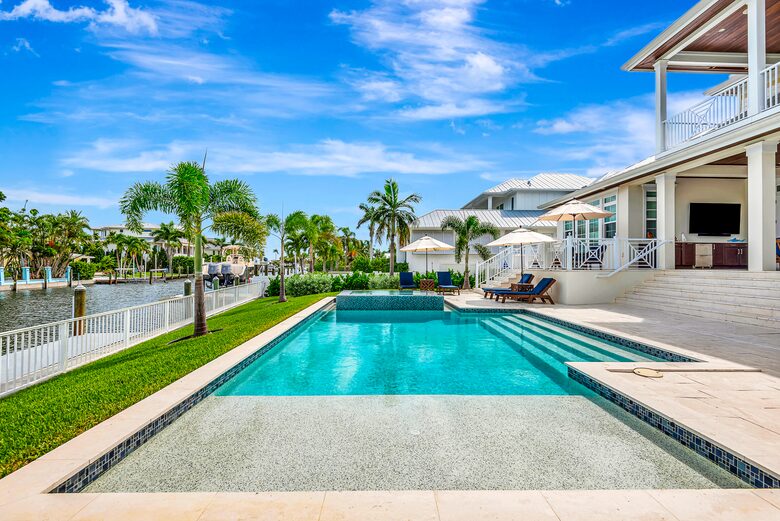 Grand Canal-Side Haven in Holmes Beach - Holmes Beach, Florida