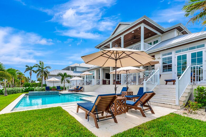 Grand Canal-Side Haven in Holmes Beach - Holmes Beach, Florida