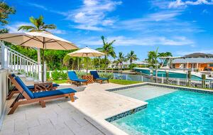 Grand Canal-Side Haven in Holmes Beach - Holmes Beach, Florida