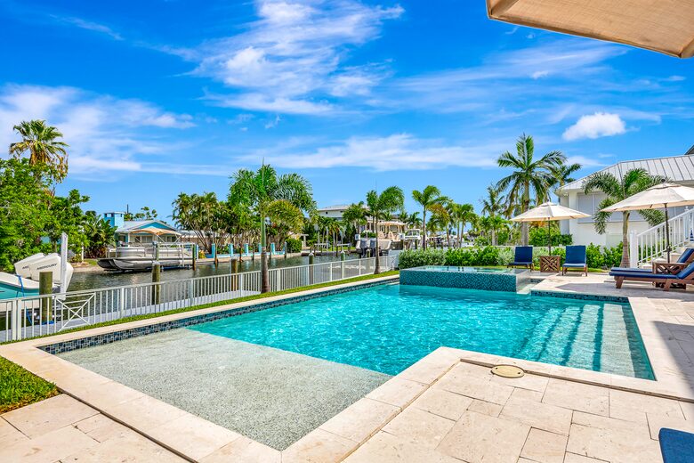 Grand Canal-Side Haven in Holmes Beach - Holmes Beach, Florida