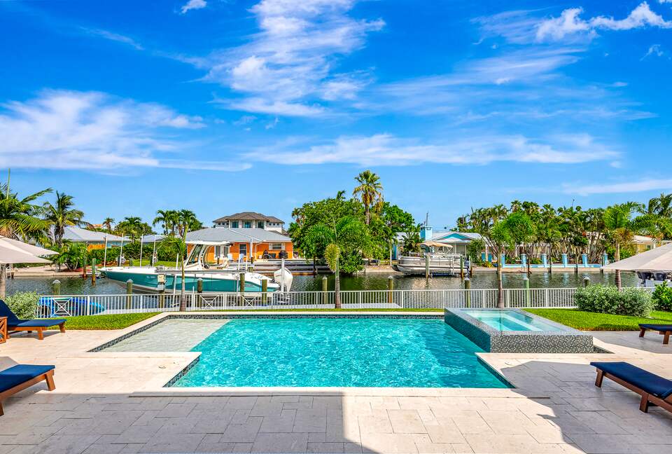 Grand Canal-Side Haven in Holmes Beach - Holmes Beach, Florida