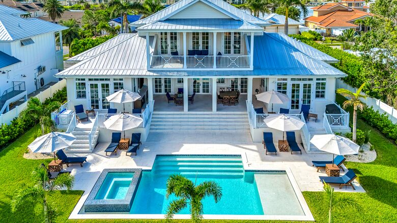 Grand Canal-Side Haven in Holmes Beach - Holmes Beach, Florida