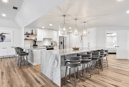 Spacious Canal-Front Escape with Pool & Outdoor Living - Cape Coral, Florida