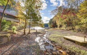 Creekside Serenity on Lake Blue Ridge - Morganton, Georgia
