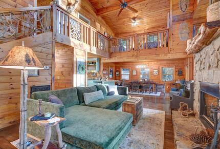 Creekside Serenity on Lake Blue Ridge - Morganton, Georgia