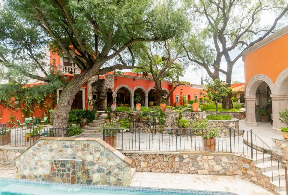 Timeless Elegance Near San Miguel de Allende - San Miguel de Allende, Mexico