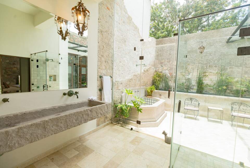 Timeless Elegance Near San Miguel de Allende - San Miguel de Allende, Mexico