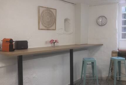 Charming Stone House with Pool - Pouzilhac, France