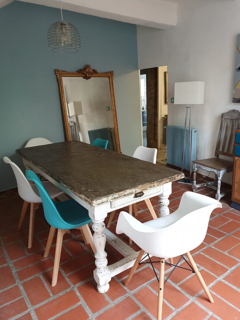 Charming Stone House with Pool - Pouzilhac, France