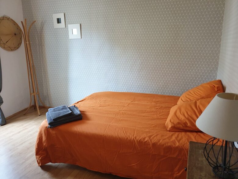 Charming Stone House with Pool - Pouzilhac, France