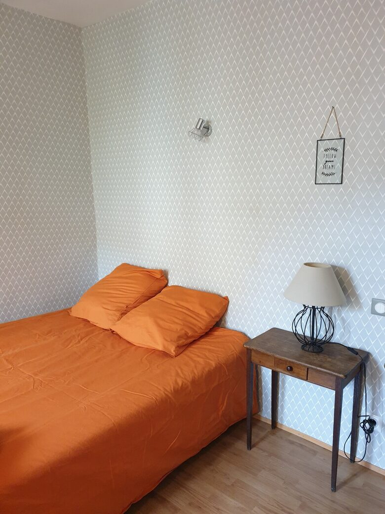 Charming Stone House with Pool - Pouzilhac, France