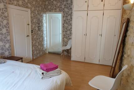 Charming Stone House with Pool - Pouzilhac, France