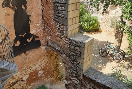 Charming Stone House with Pool - Pouzilhac, France