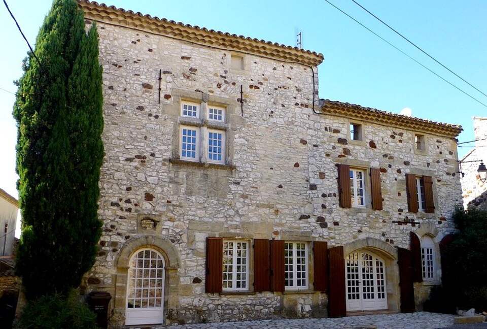 Charming Stone House with Pool - Pouzilhac, France