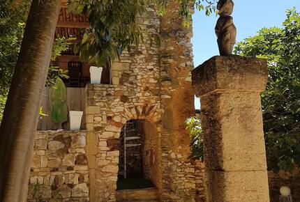 Charming Stone House with Pool - Pouzilhac, France