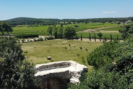 Charming Stone House with Pool - Pouzilhac, France