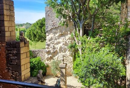 Charming Stone House with Pool - Pouzilhac, France