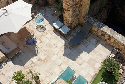 Charming Stone House with Pool - Pouzilhac, France