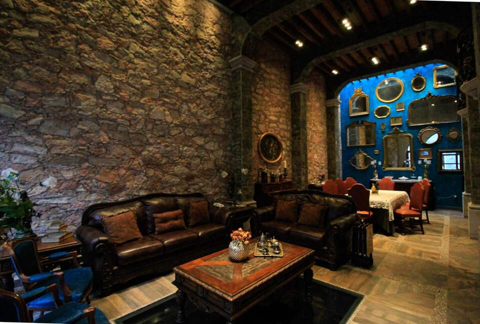 Villa Queretaro - Santiago de Querétaro, Mexico