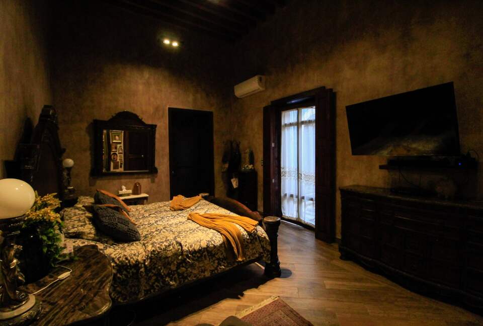 Villa Queretaro - Santiago de Querétaro, Mexico