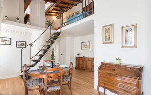 Two-Level Residence in Historic Florence - Florence, Italy
