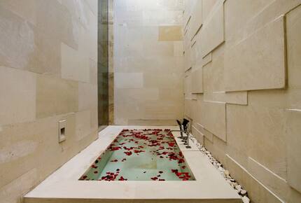 Modern Tropical Retreat with Pool in Bali - Kab. Badung, Indonesia