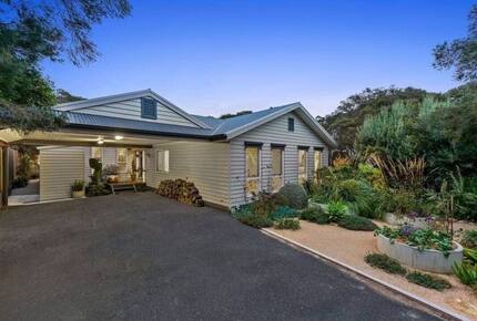 Modern Botanical Oasis Minutes from the Mornington Peninsula Beaches - Rye, Australia