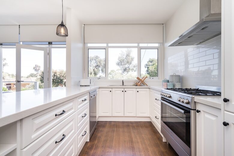 Stylish Peninsula Getaway Near the Shore - Rosebud, Australia