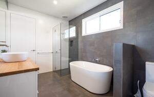 Stylish Peninsula Getaway Near the Shore - Rosebud, Australia