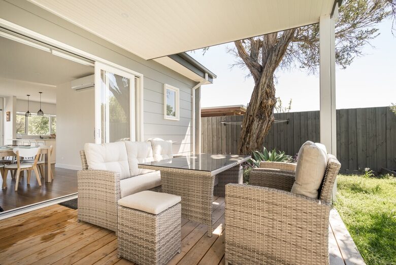 Stylish Peninsula Getaway Near the Shore - Rosebud, Australia