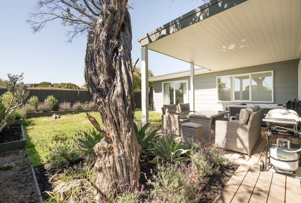 Stylish Peninsula Getaway Near the Shore - Rosebud, Australia