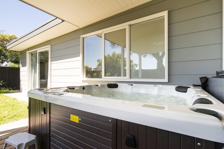 Stylish Peninsula Getaway Near the Shore - Rosebud, Australia