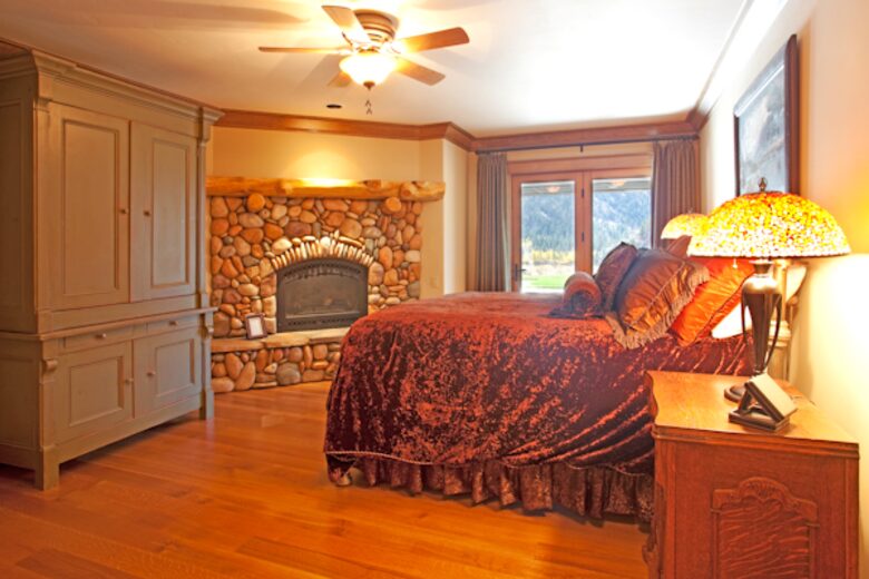 An Architectural Wonder in the Sierra Nevada - June Lake, California