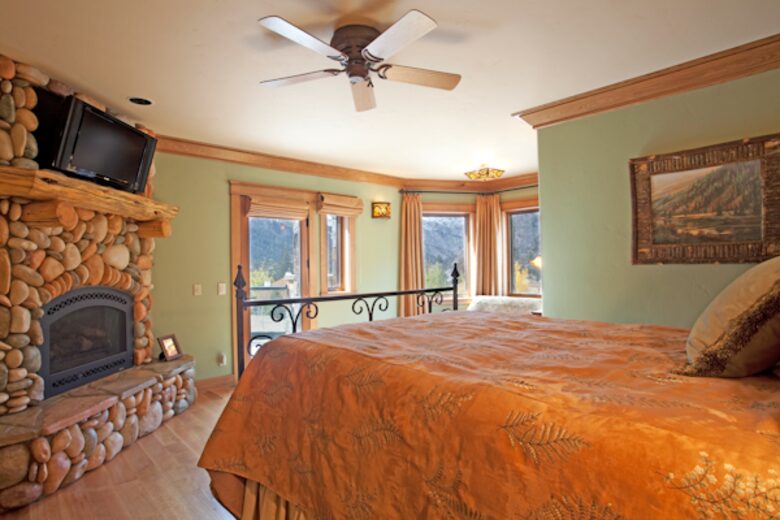 An Architectural Wonder in the Sierra Nevada - June Lake, California