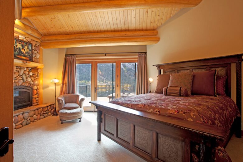 An Architectural Wonder in the Sierra Nevada - June Lake, California