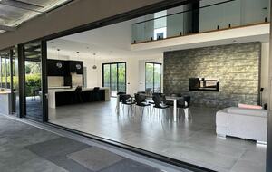 Architectural Retreat Near the City - Melbourne, Australia