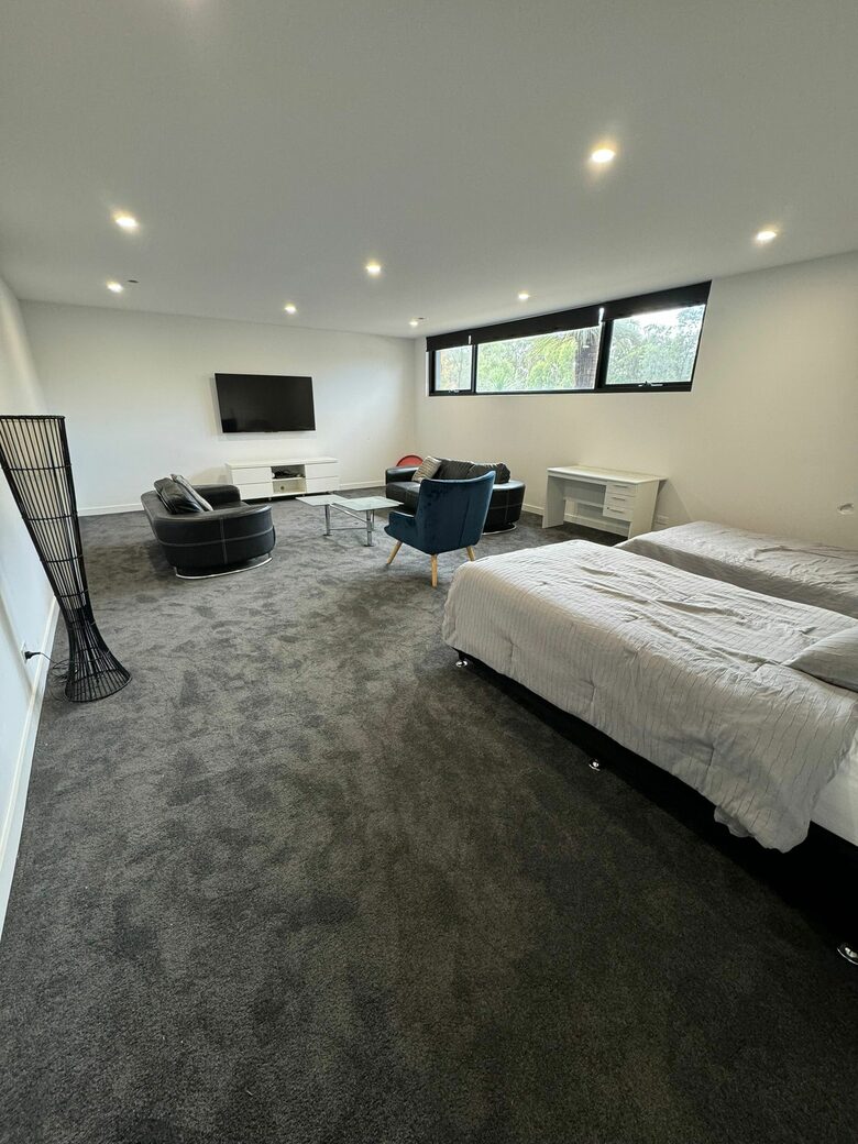 Architectural Retreat Near the City - Melbourne, Australia