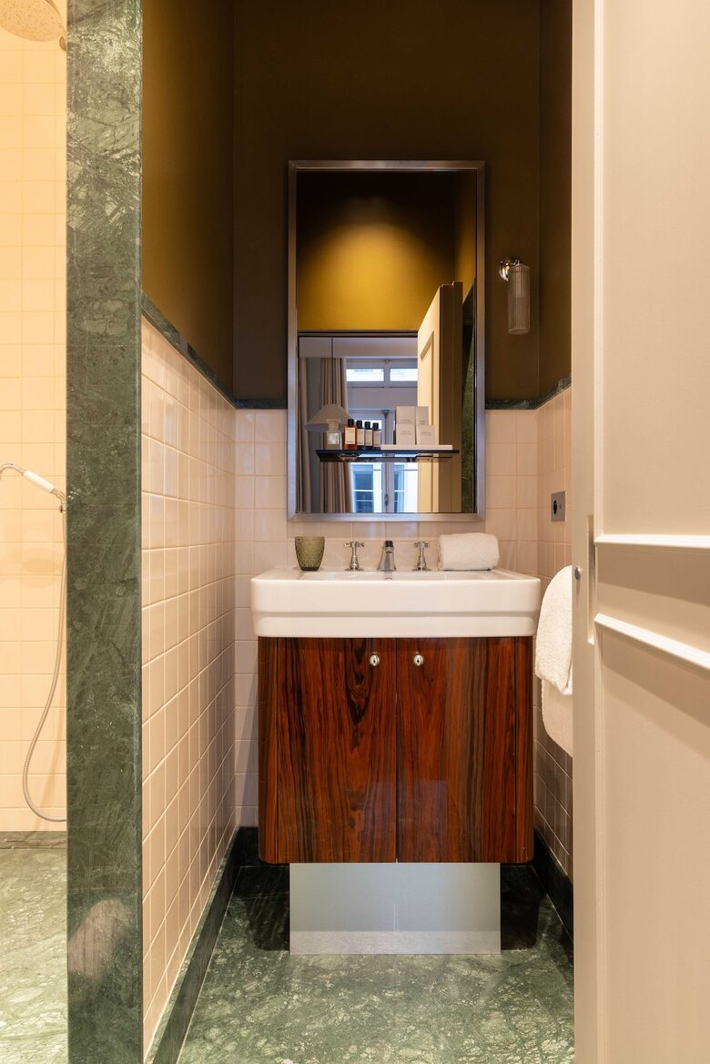 Elegance in the Heart of the 7ème - Paris, France