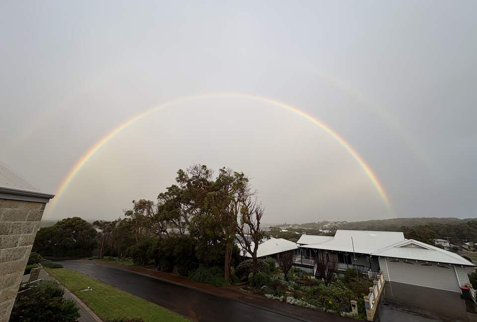 Augusta River & Ocean View Retreat with Lush Courtyards - Augusta, Australia