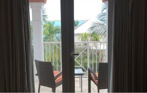 Paradise House Villa - Georgetown, Bahamas