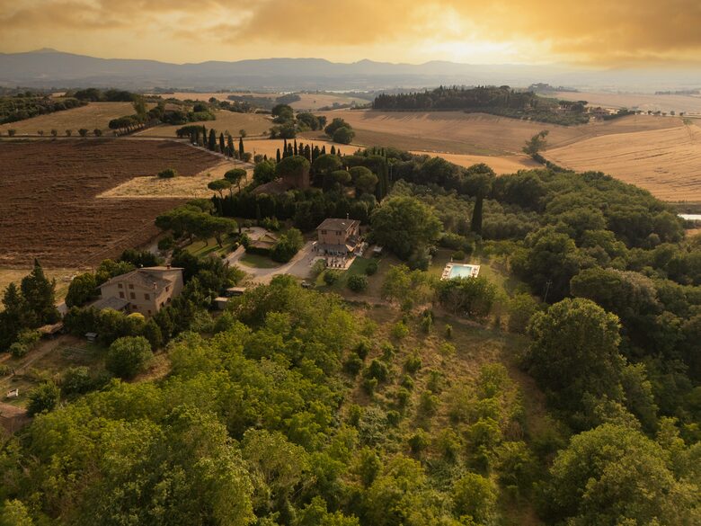 Villa San Lorenzo Umbrian Estate - Castiglione Del Lago, Italy
