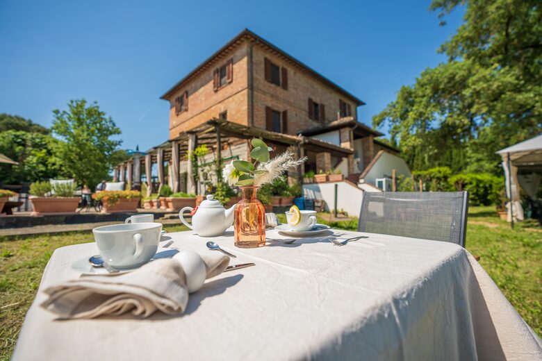 Villa San Lorenzo Umbrian Estate - Castiglione Del Lago, Italy