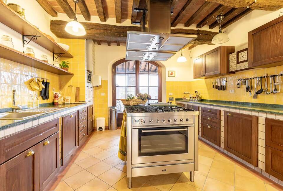 Villa San Lorenzo Umbrian Estate - Castiglione Del Lago, Italy