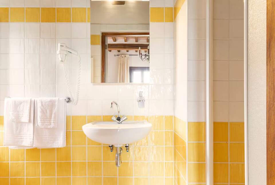 Villa San Lorenzo Umbrian Estate - Castiglione Del Lago, Italy