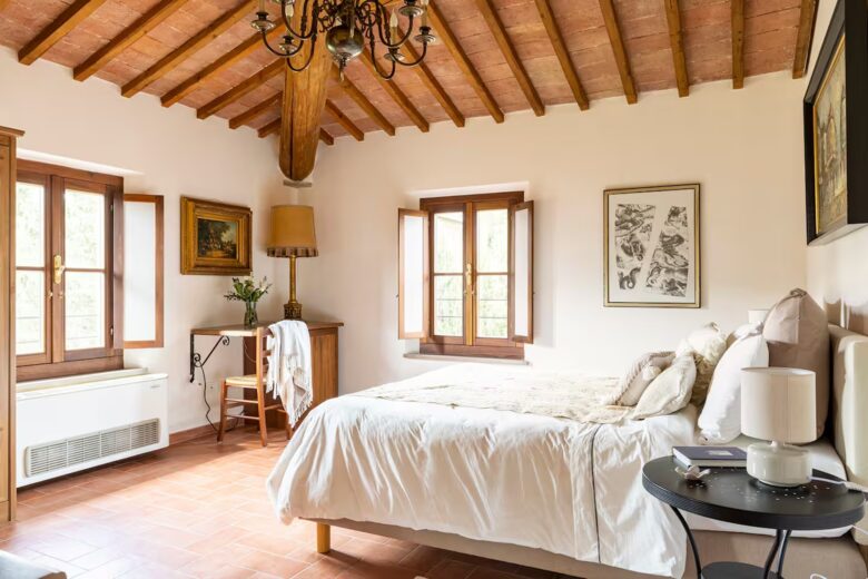 Villa San Lorenzo Umbrian Estate - Castiglione Del Lago, Italy