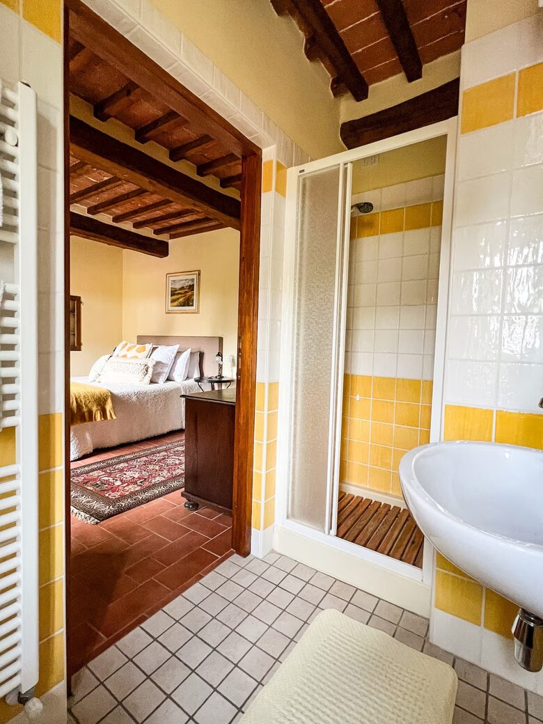 Villa San Lorenzo Umbrian Estate - Castiglione Del Lago, Italy