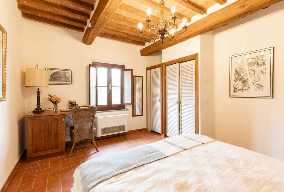 Villa San Lorenzo Umbrian Estate - Castiglione Del Lago, Italy