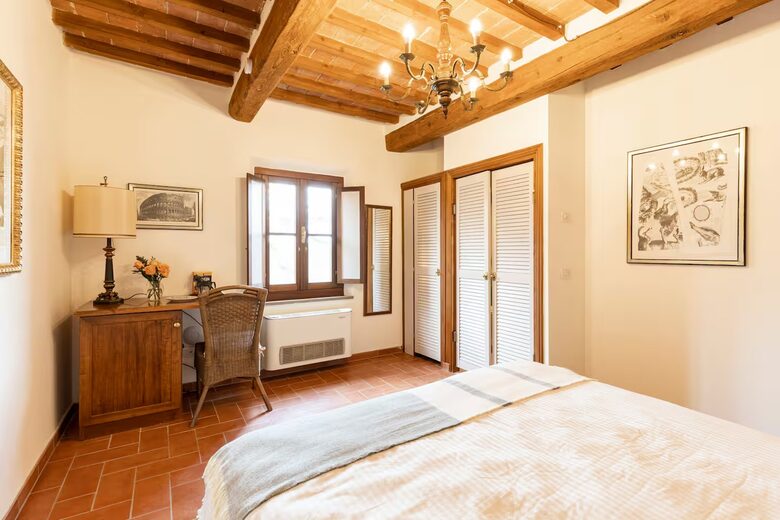 Villa San Lorenzo Umbrian Estate - Castiglione Del Lago, Italy