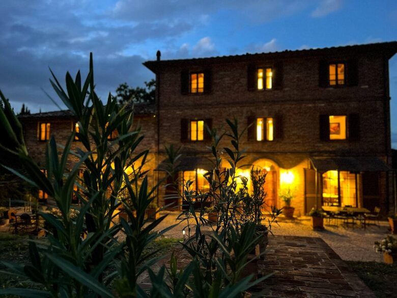 Villa San Lorenzo Umbrian Estate - Castiglione Del Lago, Italy