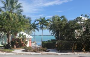 Paradise House Villa - Georgetown, Bahamas